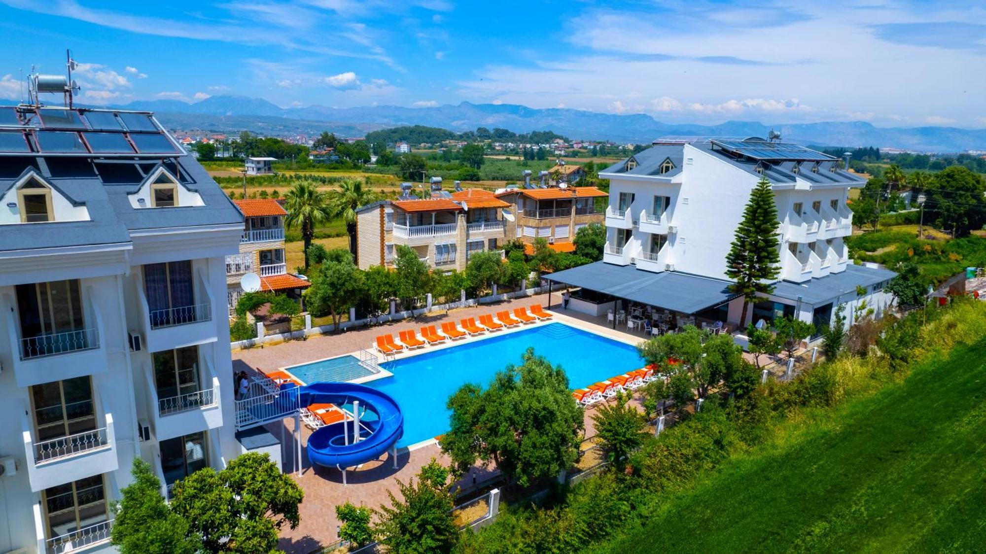 Sunset Hotel 3*